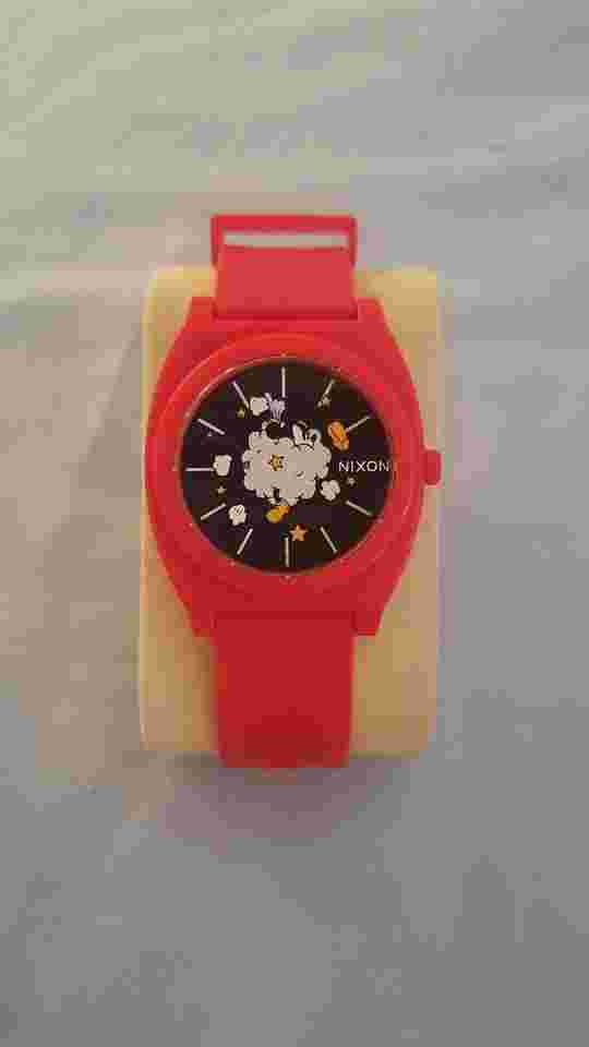 Nixon 90 YEARS OF MICKEY the time teller