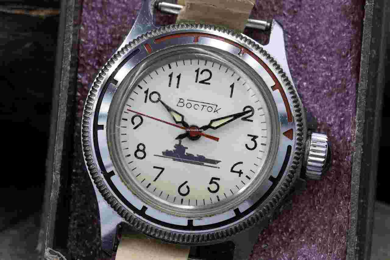 Vostok
Komandirskie Junior 2414A Manual Winding 17 Jewels Orginal Box Rare