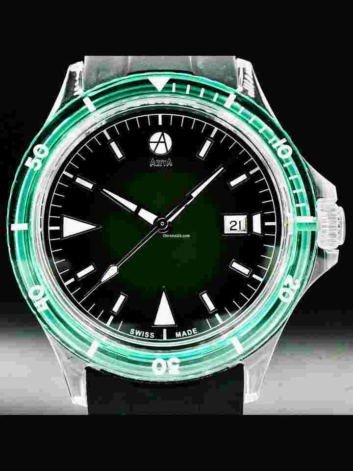 Artya
                           
                                 Diver Crystal Green Smoke Green Bezel