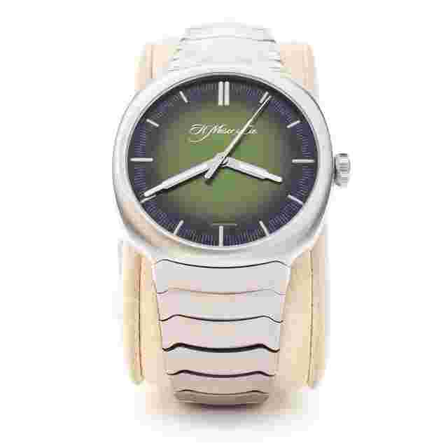 H.Moser & Cie.
                           
                                 MOSER Streamliner Centre Seconds 6200-1200 Green Dragon 40mm Stainless Steel FULL SET 2022