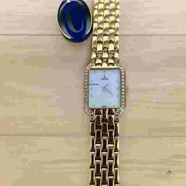 Concord
                           
                                 14K Yellow Gold and Diamond Bezel MOP Face 29-62-624