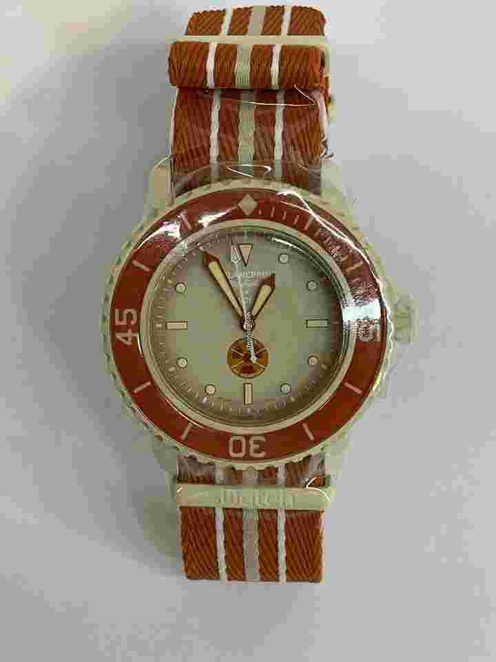 Swatch Scuba Fifty Fathoms
                           
                                 Blancpain Scuba Fifty Fathoms Arctic Ocean