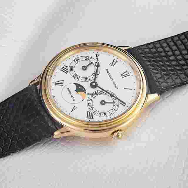 Audemars Piguet
                           
                                 Moonphase solid gold thin