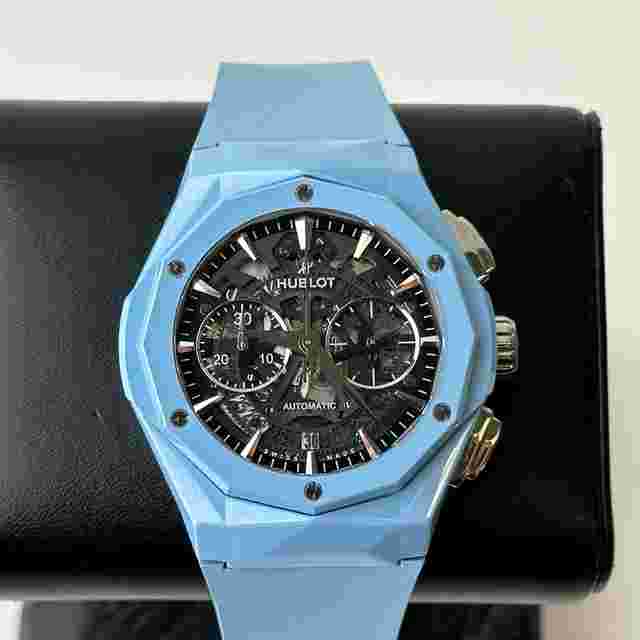 Hublot Classic Fusion
                           
                                 Aerofusion Chronograph Orlinski Sky Blue 45mm