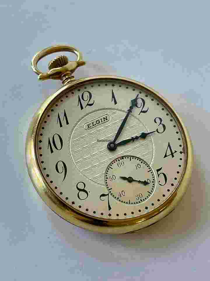 Elgin
Solid 14K(585)K Gold Art Deco Two Tone Two levels Silver Dial Made in USA