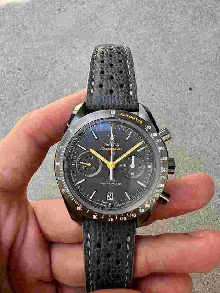 Omega Speedmaster
                           
                                 Grey Side of the Moon PCA Porsche club America 99 made