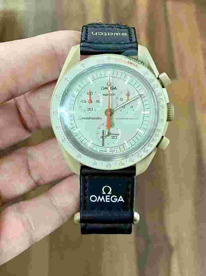 Swatch Moonswatch
                           
                                 Omega Moonswatch Jupiter