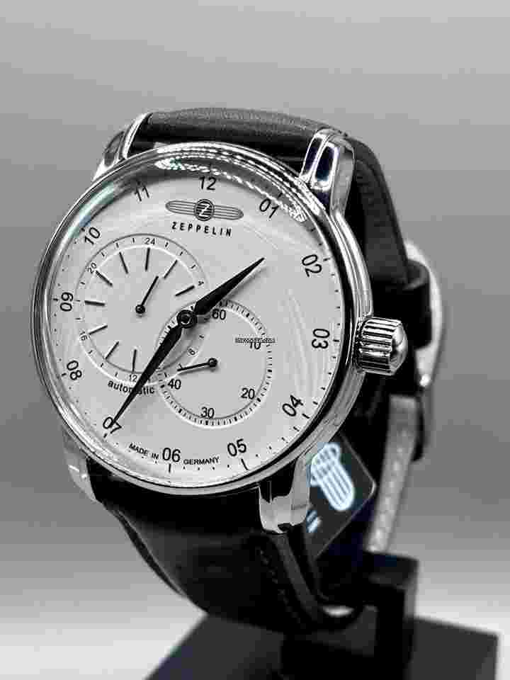 Zeppelin Captain's Line Small-Seconds Automatic (42mm) Beige Night Glow 8662-5