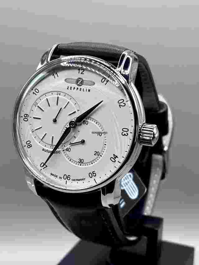 Zeppelin Captain's Line Small-Seconds Automatic (42mm) Beige Night Glow 8662-5