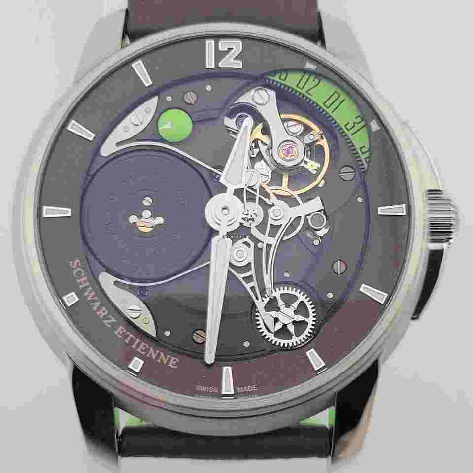 Schwarz Etienne
                           
                                 Roswell 08 Green