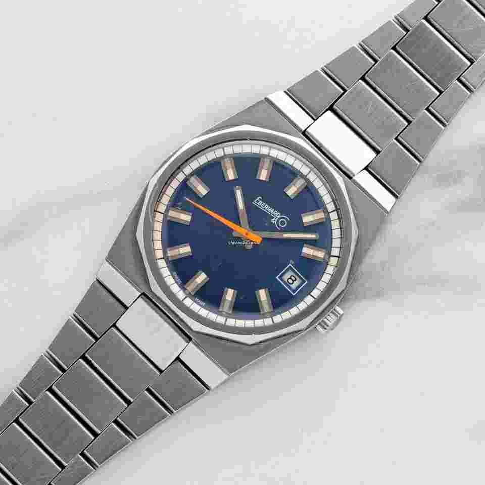 Eberhard & Co.
                           
                                 "Royal Oak" w/Blue Dial - Very Rare/Unpolished