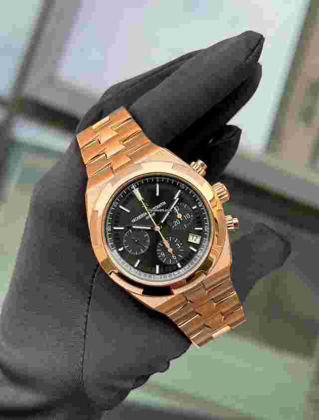 Vacheron Constantin Overseas Chronograph
                           
                                 42.5mm Green Dial