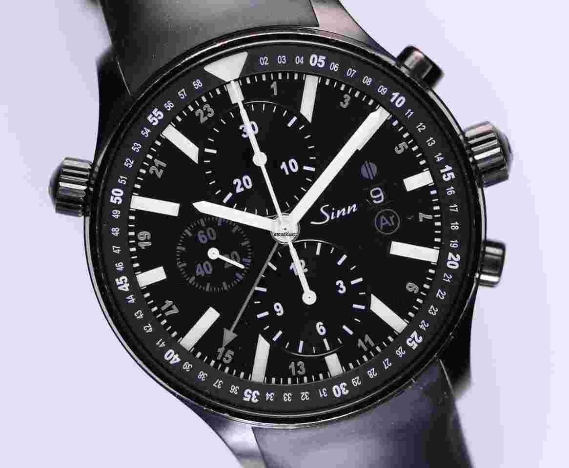 Sinn 900
Fliegeruhr Chronograph PVD schwarz 44mm Herren Kautschuckband