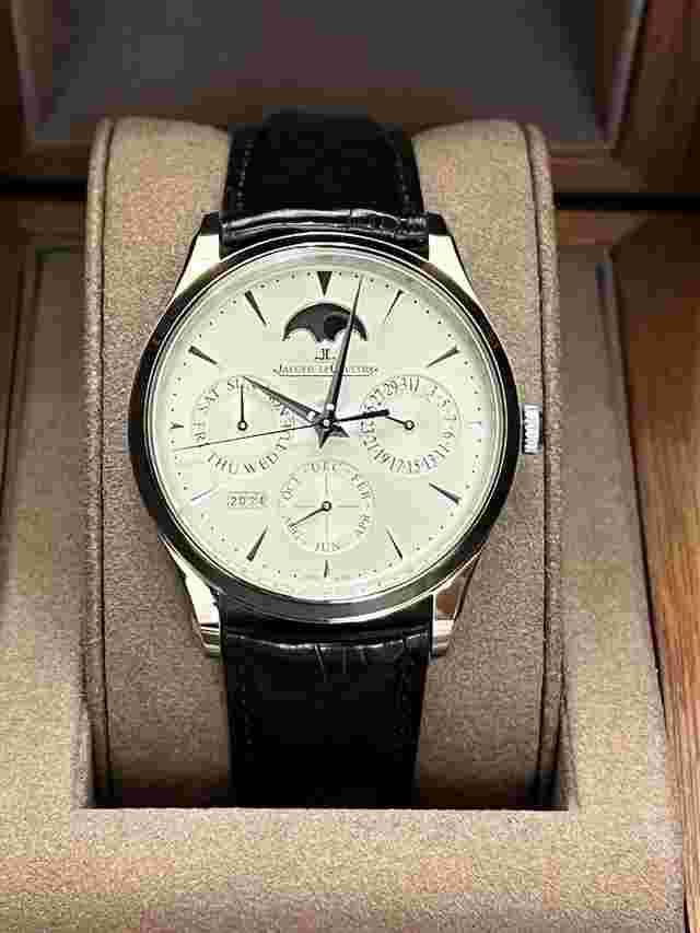 Jaeger-LeCoultre Master Ultra Thin Perpetual
                           
                                 New 2024 Perpetual Calendar 39mm Boutique Exclusive Q114842J