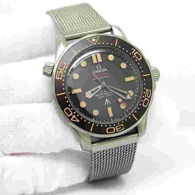 Omega Seamaster Diver 300 M
                           
                                 210.90.42.20.01.001 Automatic 2022 Titanium Very good