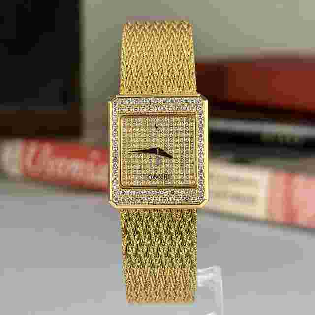 Concord
                           
                                 1981 Concord Collection Delirium La Scala 18k Solid Gold Factory Pave Diamond box papers