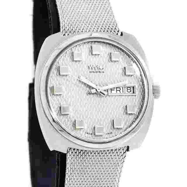 Wyler
                           
                                 1960's Vintage Wyler Incaflex Day Date Guilloché Dial Ref. 1-4105 Watch in Stainless Steel ( 14962)