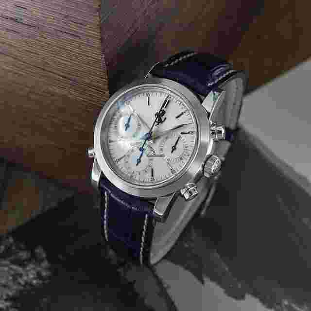 Girard Perregaux Ferrari
                           
                                 Chronograph Rattrapante Ferrari Ref. 9015 Platinum Full Set Limited Edition 50 pcs