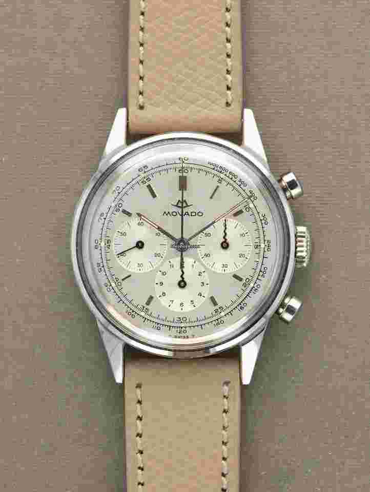 Movado
                           
                                 M95 Chronograph - 'Brushed' Silver Dial