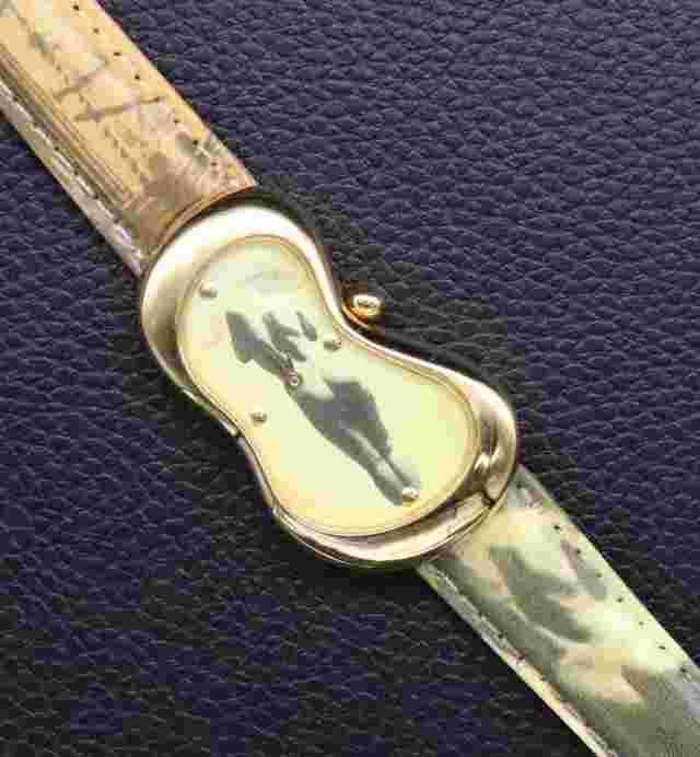 Exaequo Softwatch Salvador Dali Asymmetric 2024 Crash