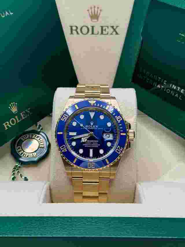 Rolex Submariner Date
                           
                                 NEW 2022 Yellow Gold Sunburst Blue Dial Ceramic Bezel