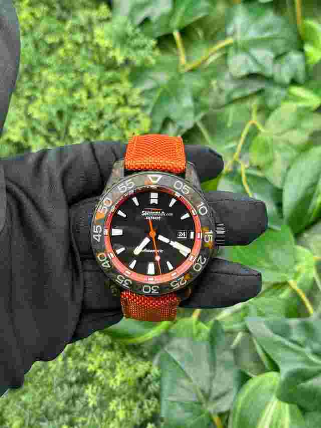Shinola
                           
                                 Forged Carbon Monster S0120235332