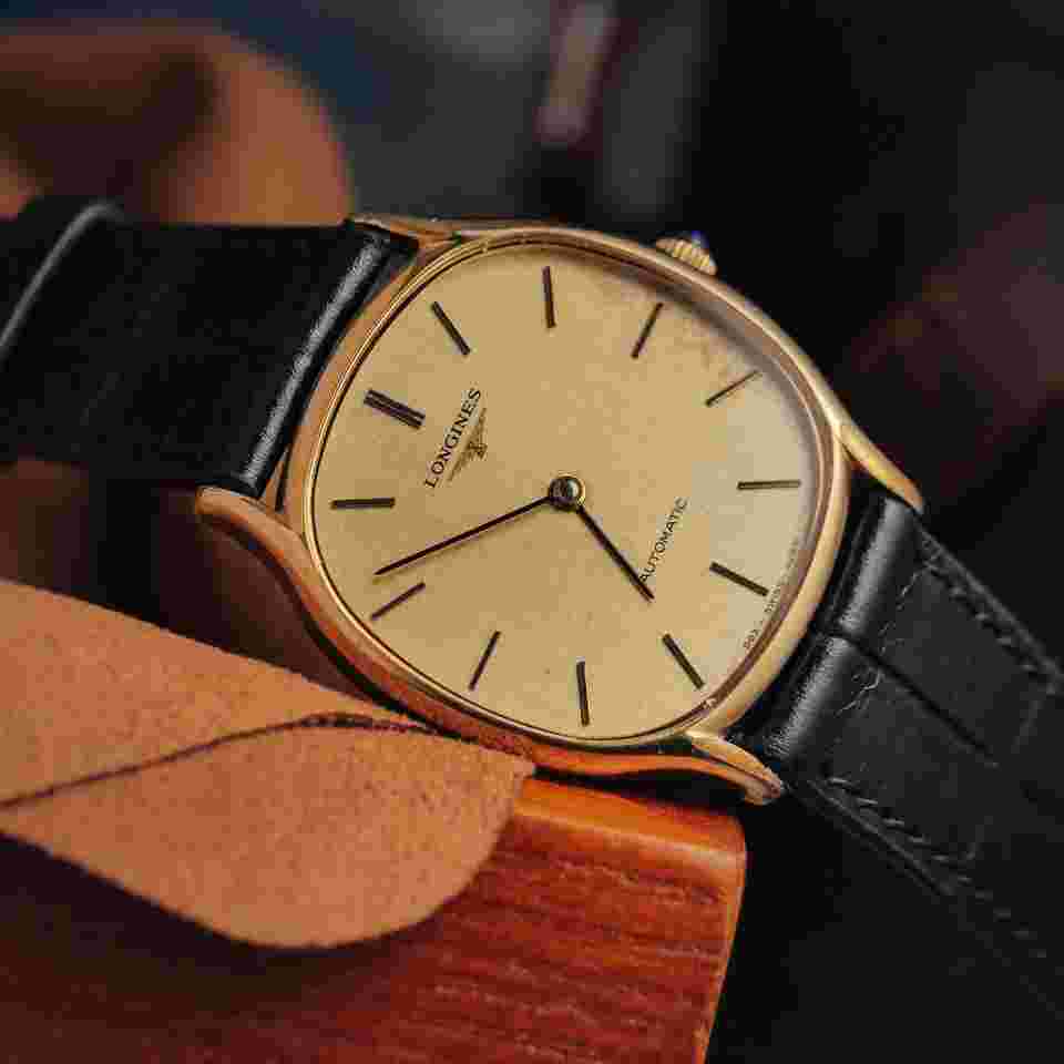 Longines
                           
                                 Linen Gold Dial / 20 Microns Gold Plated Case / Ref. 4246 / Cal. L993.1