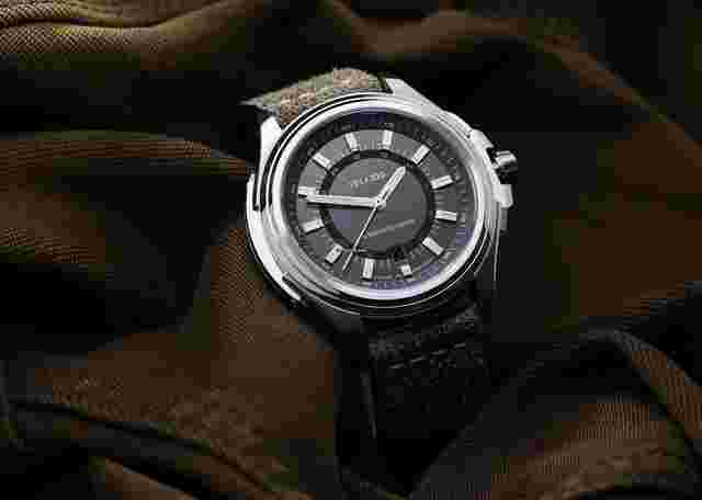 Schaumburg
                           
                                 Urbanic Limited Edition No. 99