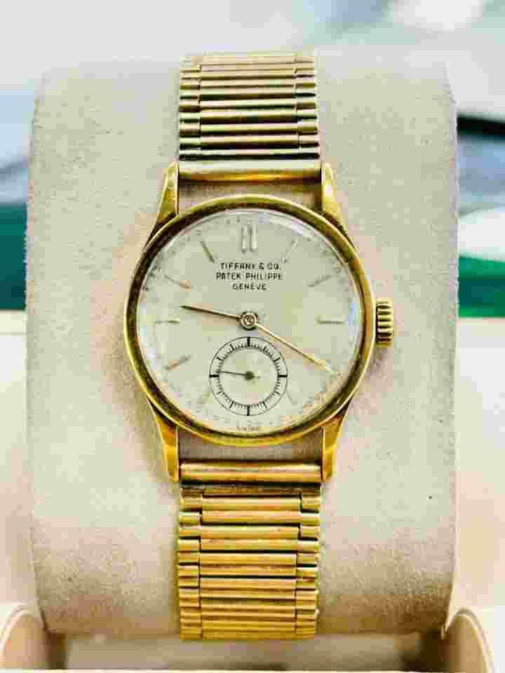 Patek Philippe Calatrava
“Tiffany & Co Dial” Vintage Manual 448 18k Gold 28mm VERY RARE