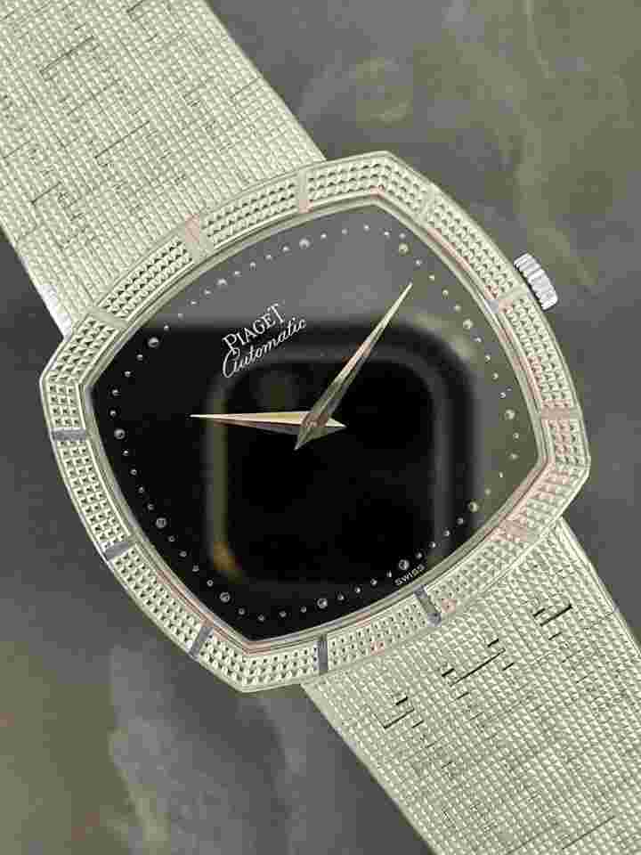 Piaget
12427 Vintage White Gold