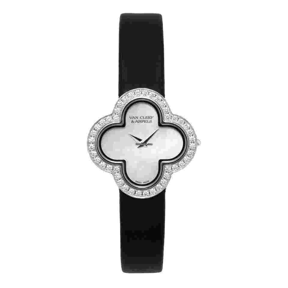 Van Cleef & Arpels Alhambra
Wristwatch 18K Whitegold Perlmutt Dial - HH59335