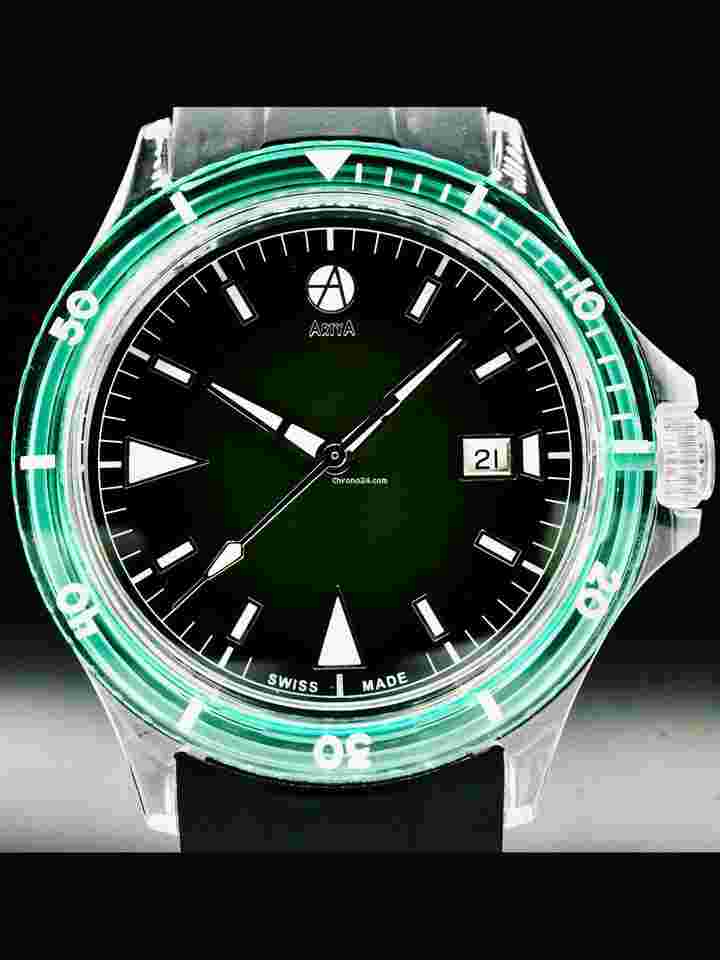 Artya
                           
                                 Diver Crystal Green Smoke Green Bezel