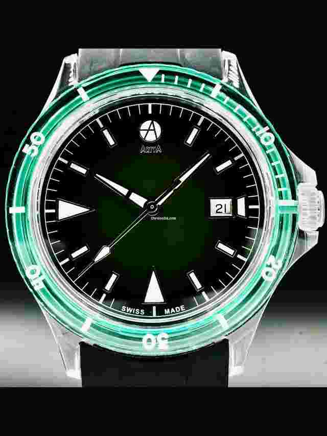 Artya
                           
                                 Diver Crystal Green Smoke Green Bezel