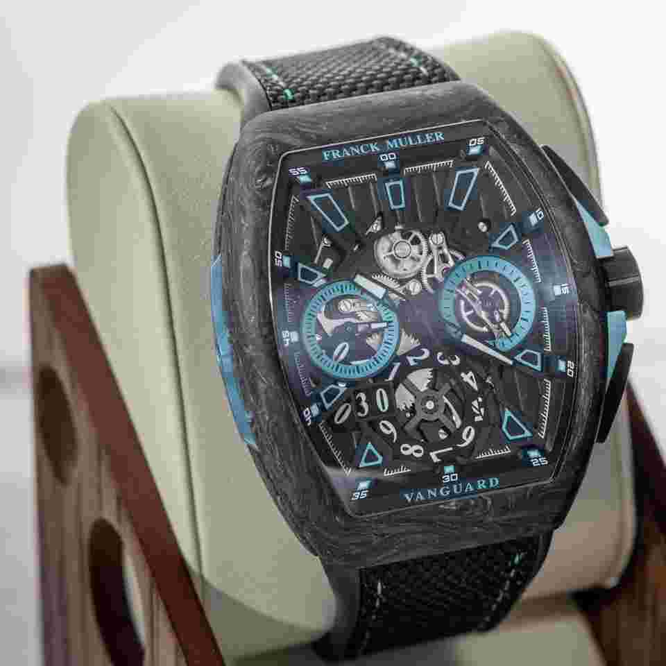 Franck Muller Vanguard
                           
                                 Forged Carbon Krypton V45CCGDSQTRCGKRYCBBL