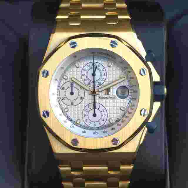 Audemars Piguet Royal Oak Offshore Chronograph
                           
                                 Yellow Gold AP Brick White Silver Dial full set