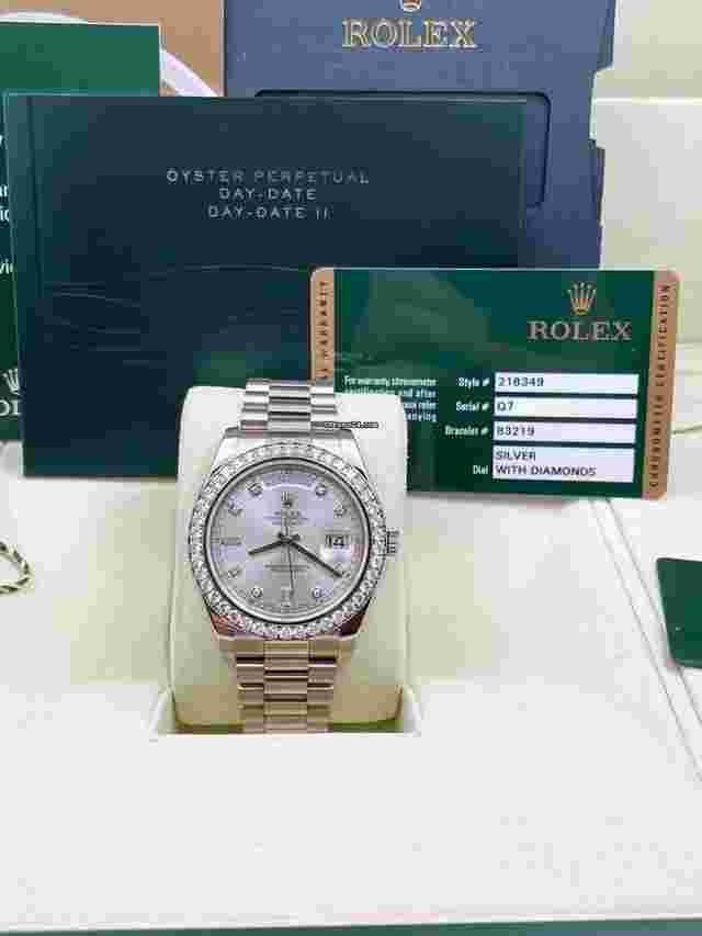 Rolex Day-Date II
                           
                                 President Day-Date II White Gold Diamond Mens Watch 218349 Box Card