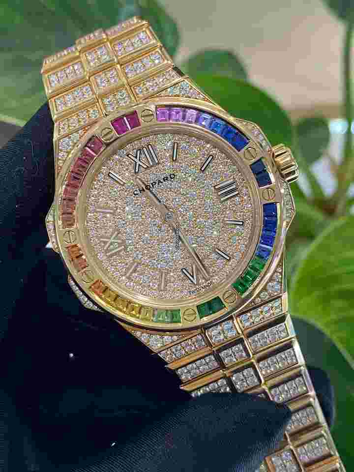 Chopard Alpine Eagle
                           
                                 Frozen 41 Rose Gold - Rainbow