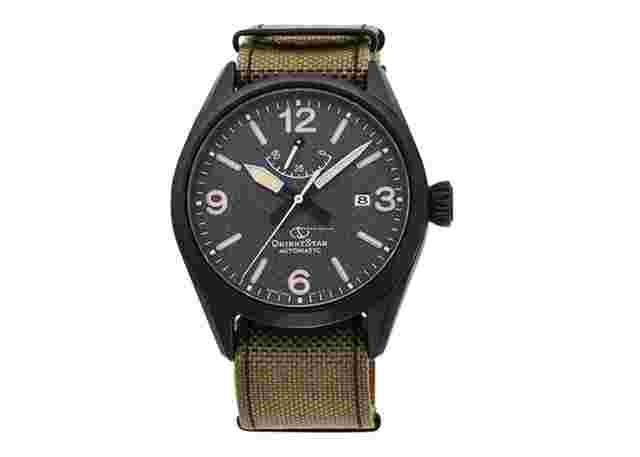 Orient
                           
                                 Star RE-AU0206B Mechanical Power Reserve Sport Men's Watch