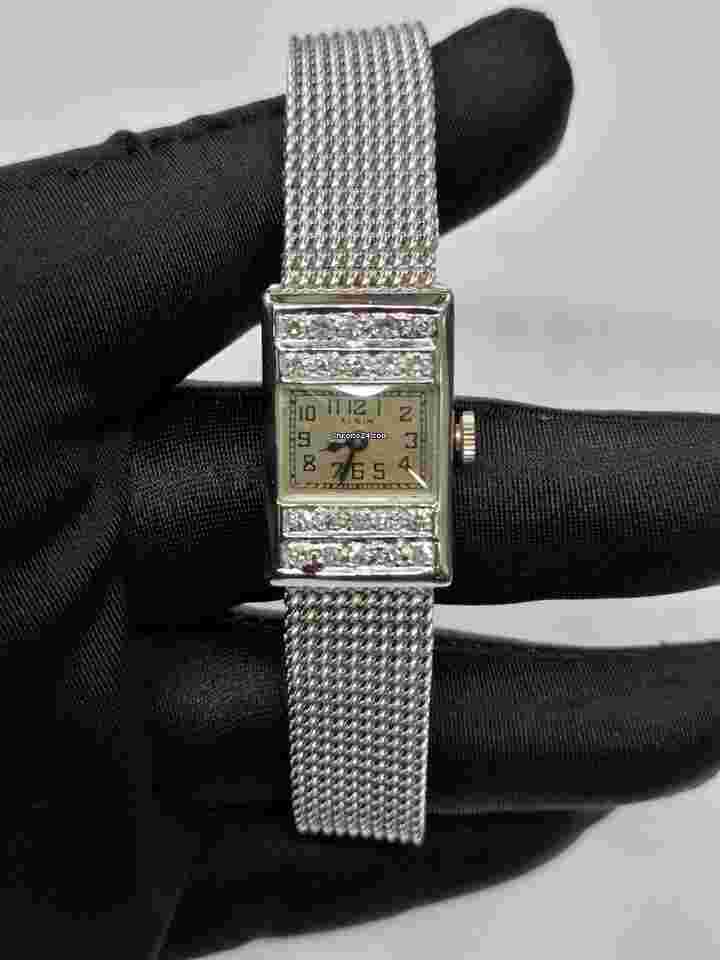 Elgin
                           
                                 Vintage