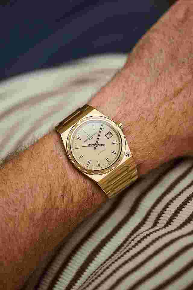 Vacheron Constantin Historiques
222 | 4200H/222J-B935 | Yellow Gold