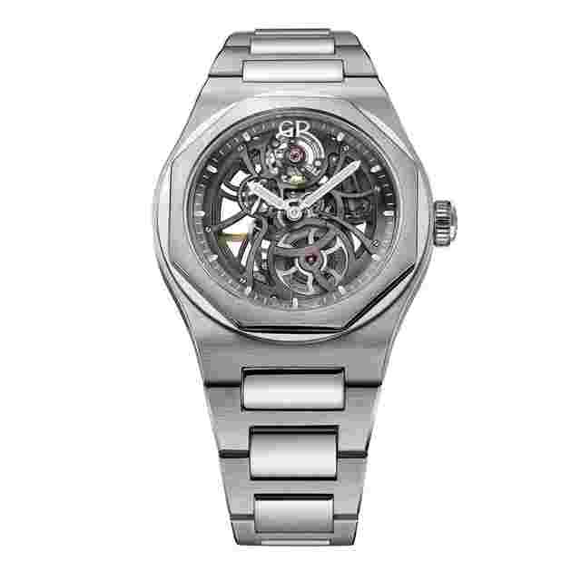 Girard Perregaux Laureato
                           
                                 Skeleton 81015-11-001-11A