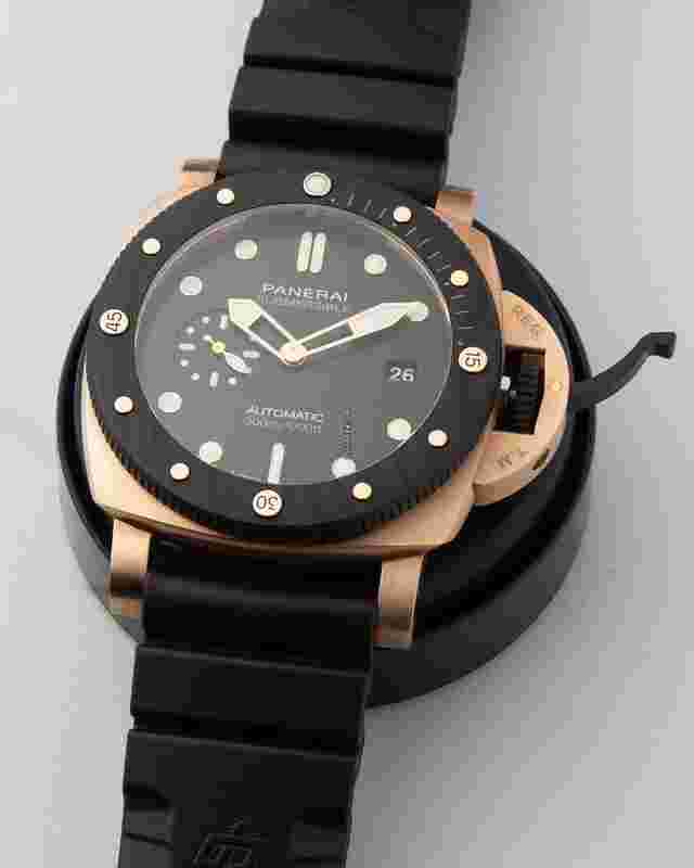 Panerai Submersible
                           
                                 PAM 01070