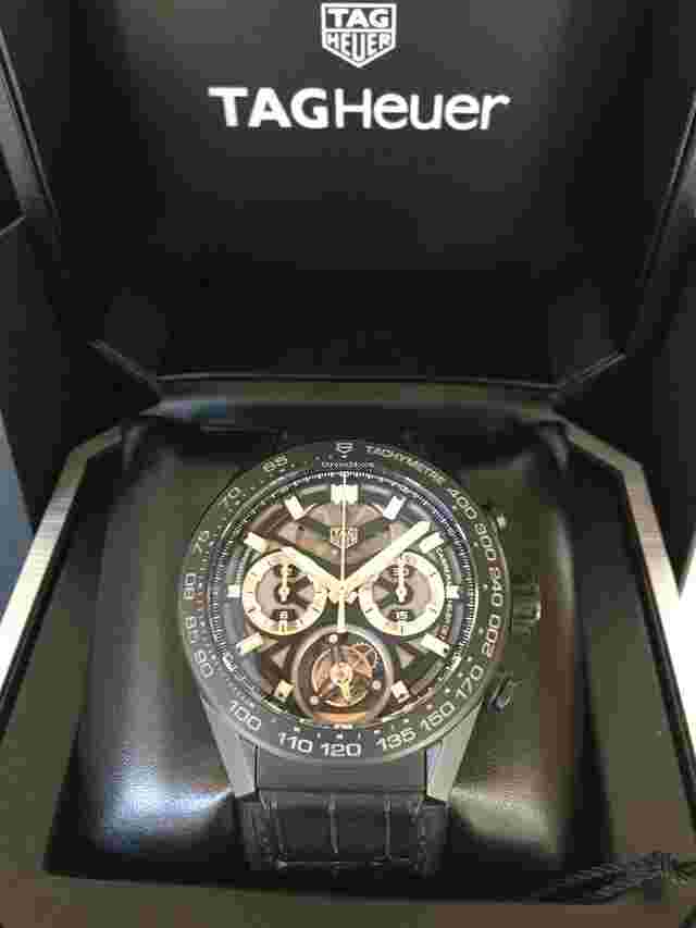 TAG Heuer Carrera
                           
                                 CAR5A90.FC6415