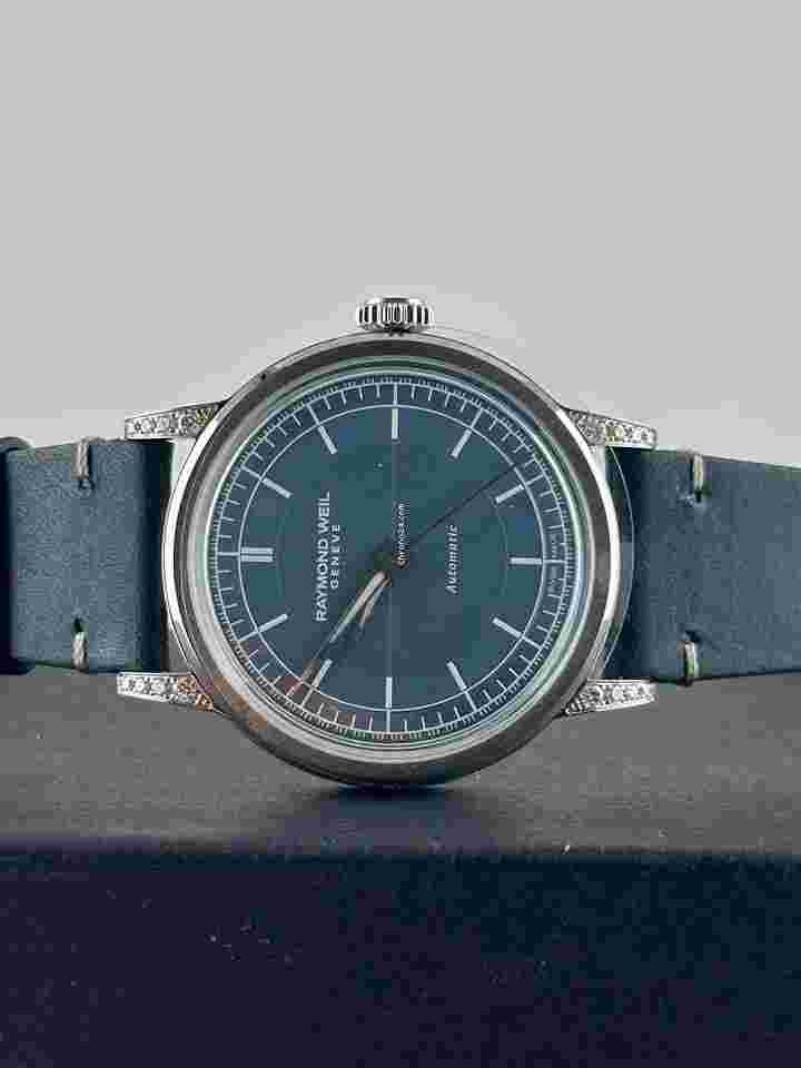 Raymond Weil
                           
                                 Millesime Automatic Central Seconds Diamonds Watch
