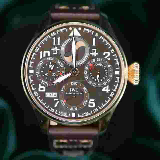IWC Big Pilot
                           
                                 FULL SET NEAR MINT Big Pilot Perpetual Saint Exupery Brown Red Gold IW502617
