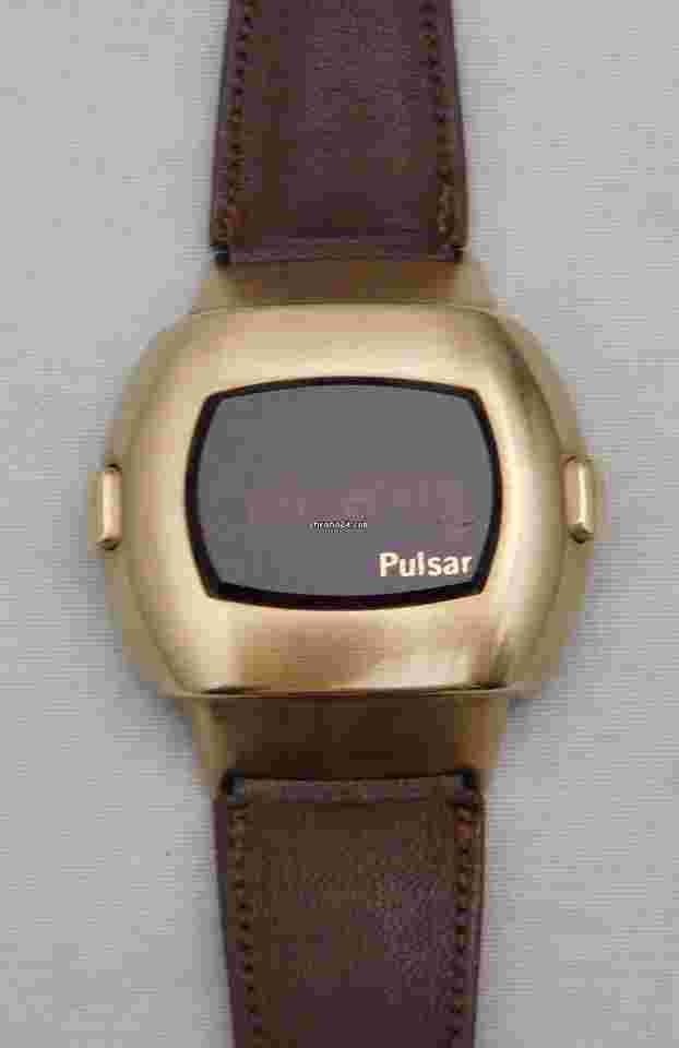 Pulsar
                           
                                 Time Computer P3 Date Command 1973 14k Gold Filled Mens Watch....38mm