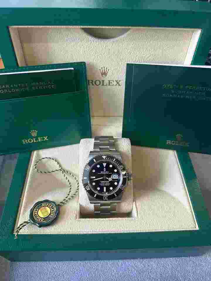 Rolex Submariner Date
126610LN 2024