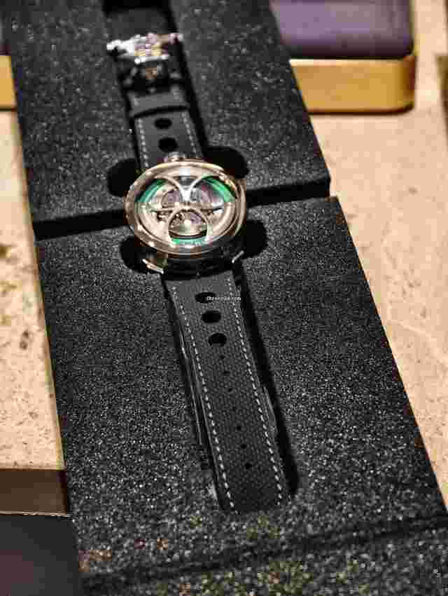 M.A.D. Editions
                           
                                 1 Edition