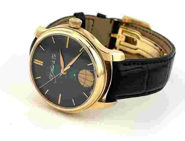 H.Moser & Cie. Endeavour
                           
                                 Moon 1348-0100