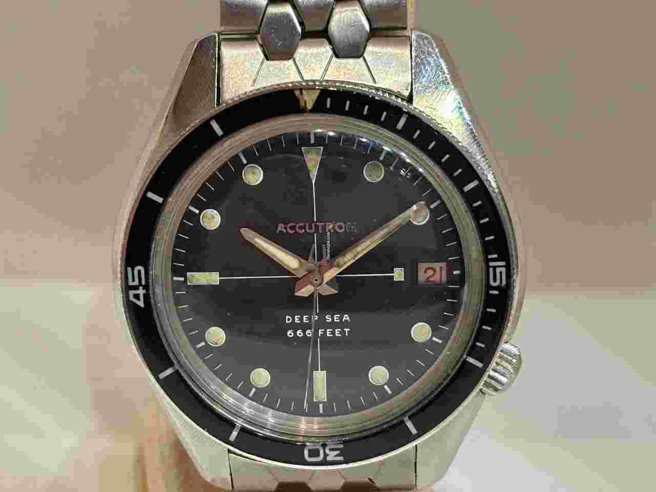 Bulova Accutron
                           
                                 Deep Sea 666